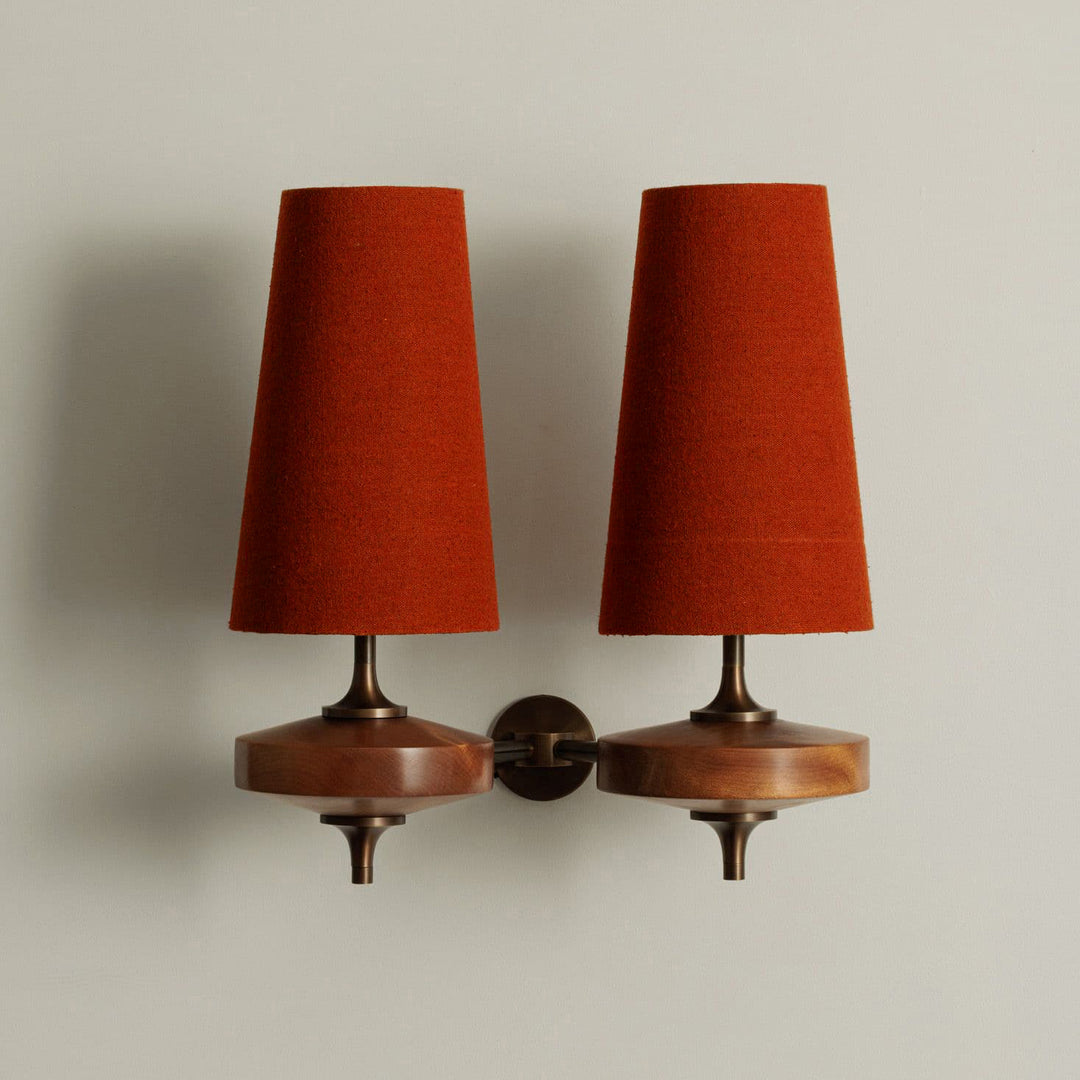 Kinkiet ścienny z tkaninowym abażurem - orzech i mosiądz, 1 lub 2 klosze, biały, zielony lub czerwony