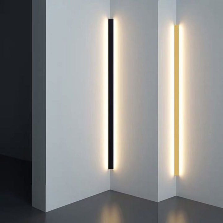 Lampa ścienna - Minimalistyczna konstrukcja z prostokątną formą