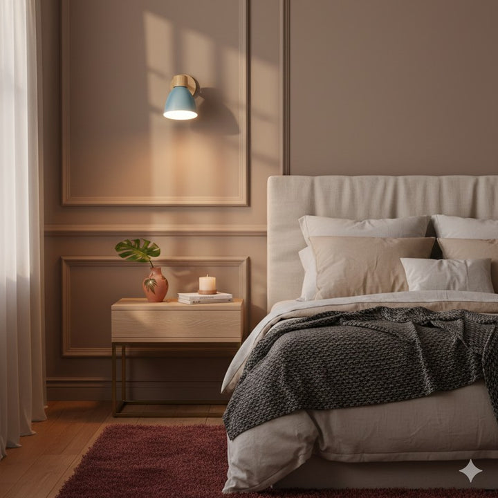 Lampa Ścienna z Abażurem Stożkowym