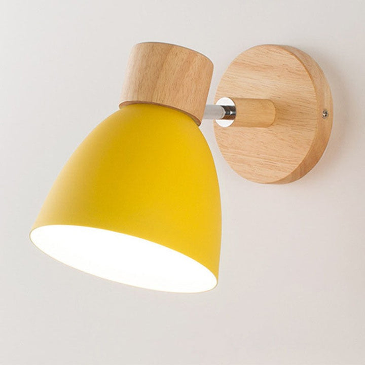 Lampa Ścienna z Abażurem Stożkowym