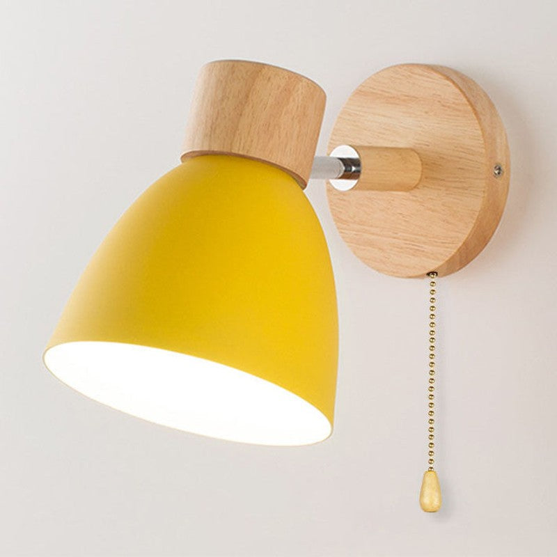 Lampa Ścienna z Abażurem Stożkowym