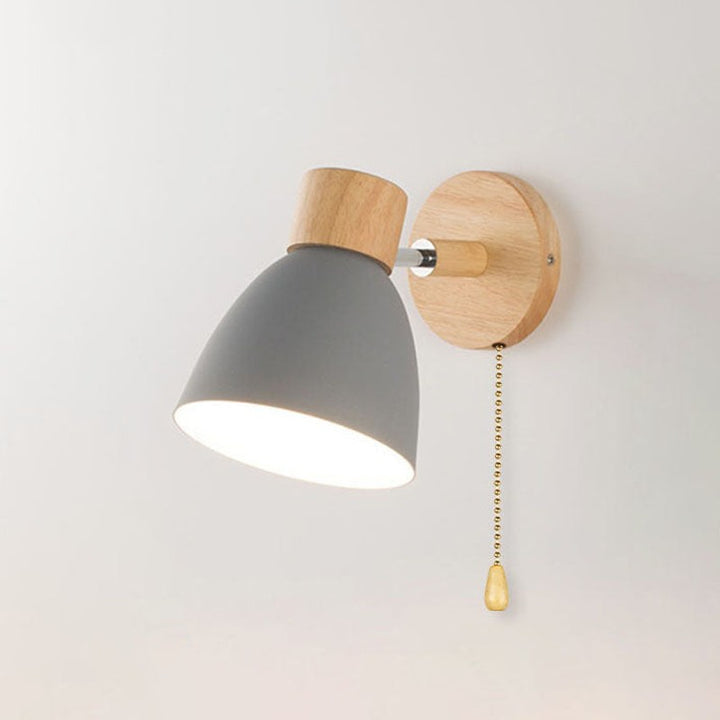 Lampa Ścienna z Abażurem Stożkowym