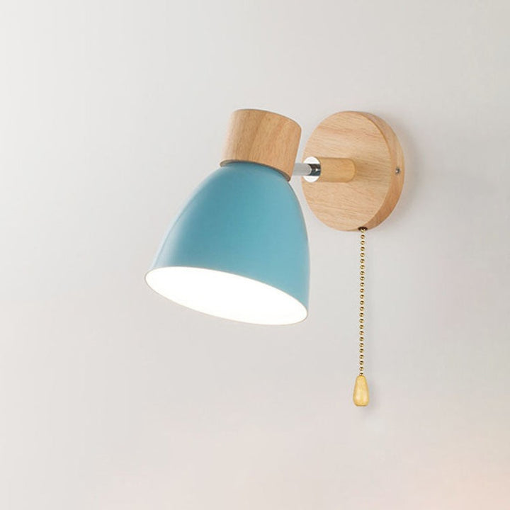 Lampa Ścienna z Abażurem Stożkowym