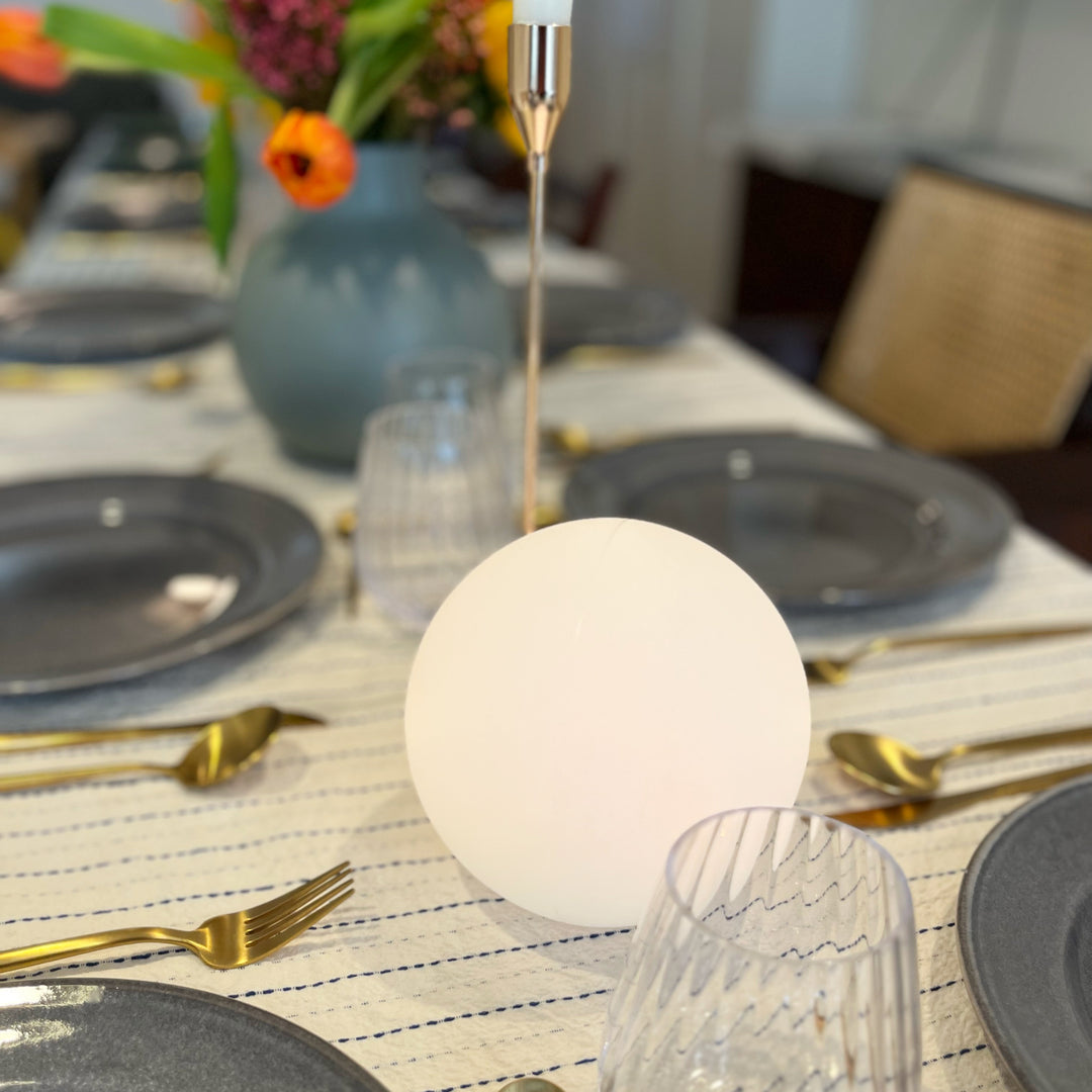 Lampa kula LED bezprzewodowa - Akumulatorowa, 16 kolorów, sterowana pilotem