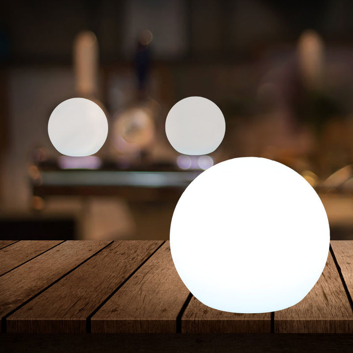 Lampa kula LED bezprzewodowa - Akumulatorowa, 16 kolorów, sterowana pilotem