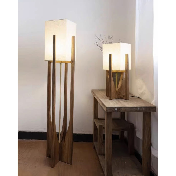 Lampa podłogowa w stylu japońskim - drewniana podstawa z abażurem