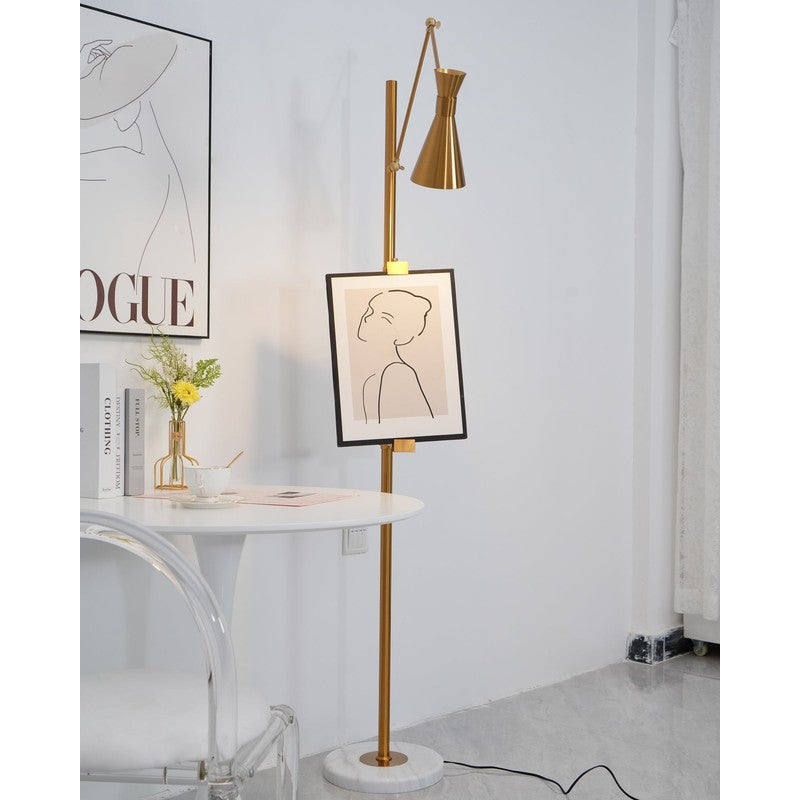 Lampa podłogowa z ramieniem obrotowym i wsparciem na ramkę