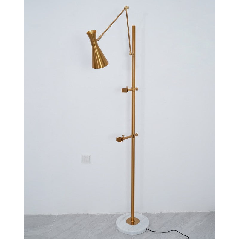 Lampa podłogowa z ramieniem obrotowym i wsparciem na ramkę