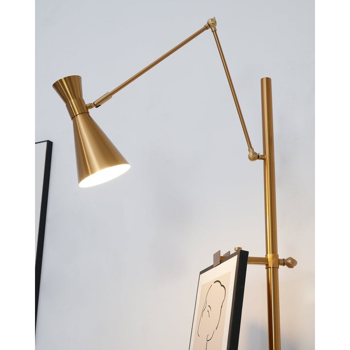 Lampa podłogowa z ramieniem obrotowym i wsparciem na ramkę