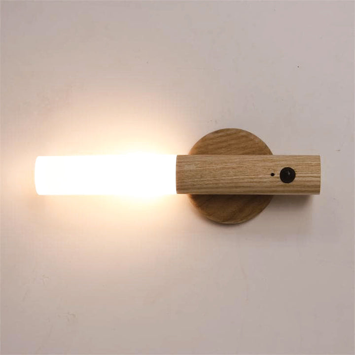 Lampa ścienna LED z czujnikiem ruchu - magnetyczna, akumulatorowa, drewniany uchwyt