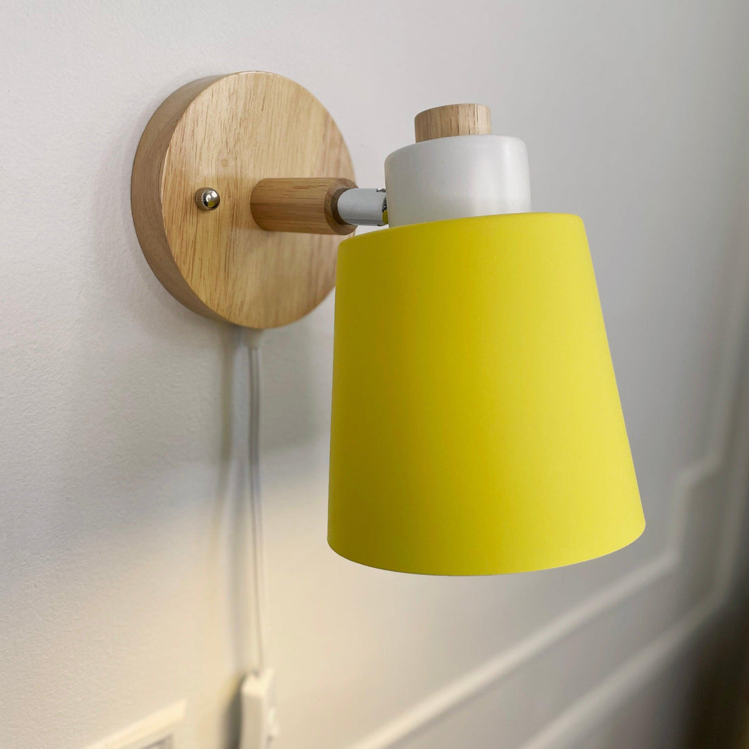 Lampa Ścienna z Obrotowym Kloszem - Metal i Drewno, Przewód z Włącznikiem, Do Czytania, Różne Kolory