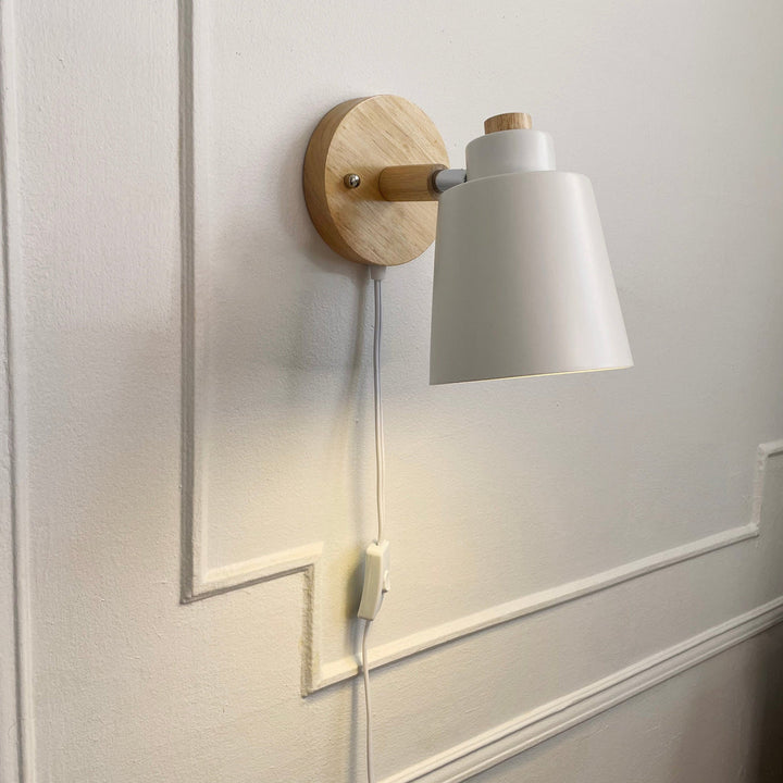 Lampa Ścienna z Obrotowym Kloszem - Metal i Drewno, Przewód z Włącznikiem, Do Czytania, Różne Kolory