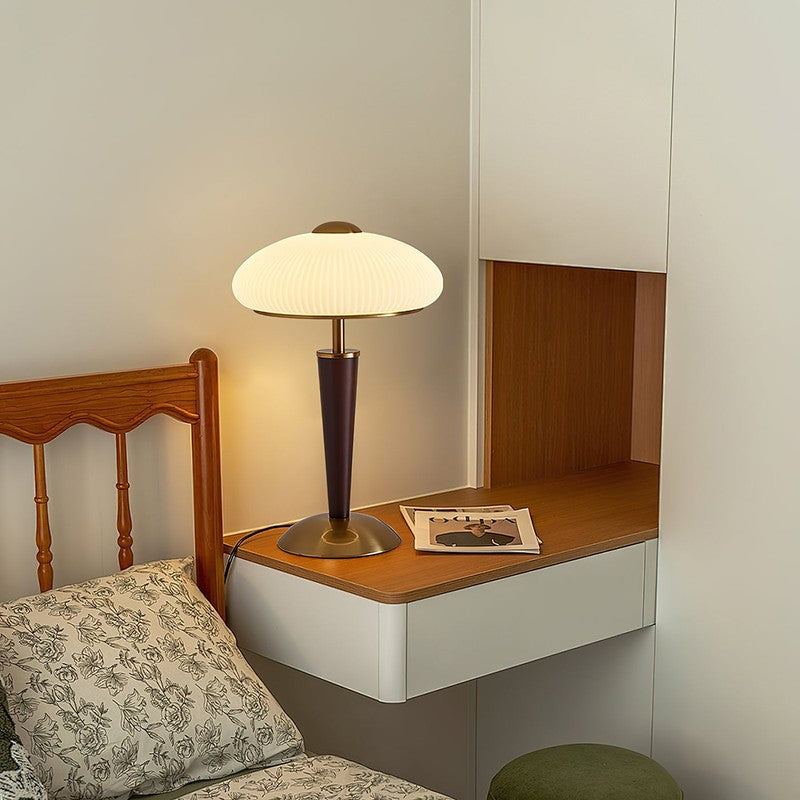 Lampa stołowa - styl mid-century modern