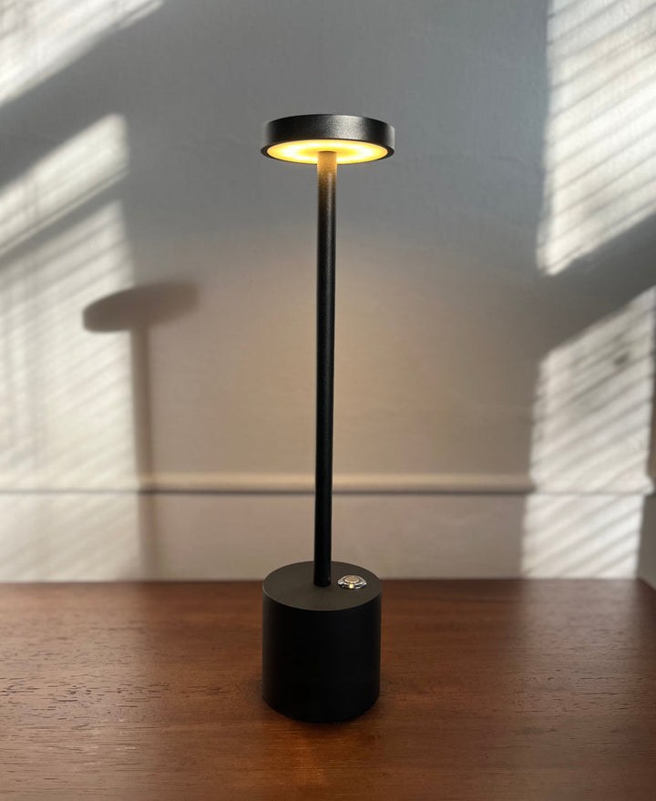 Lampa Stołowa Bezprzewodowa LED - Aluminiowa, Akumulatorowa USB, 3 Poziomy Jasności, Złota, Srebrna lub Czarna