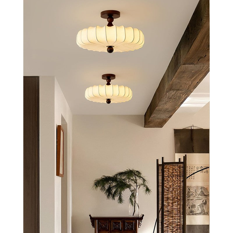 Lampa sufitowa Anela - segmentowany klosz z motywem botanicznym