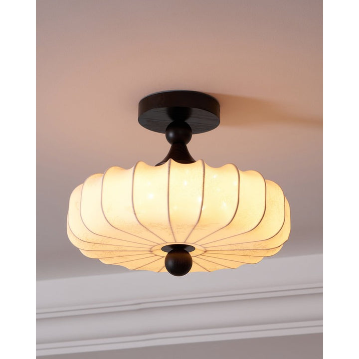 Lampa sufitowa Anela - segmentowany klosz z motywem botanicznym