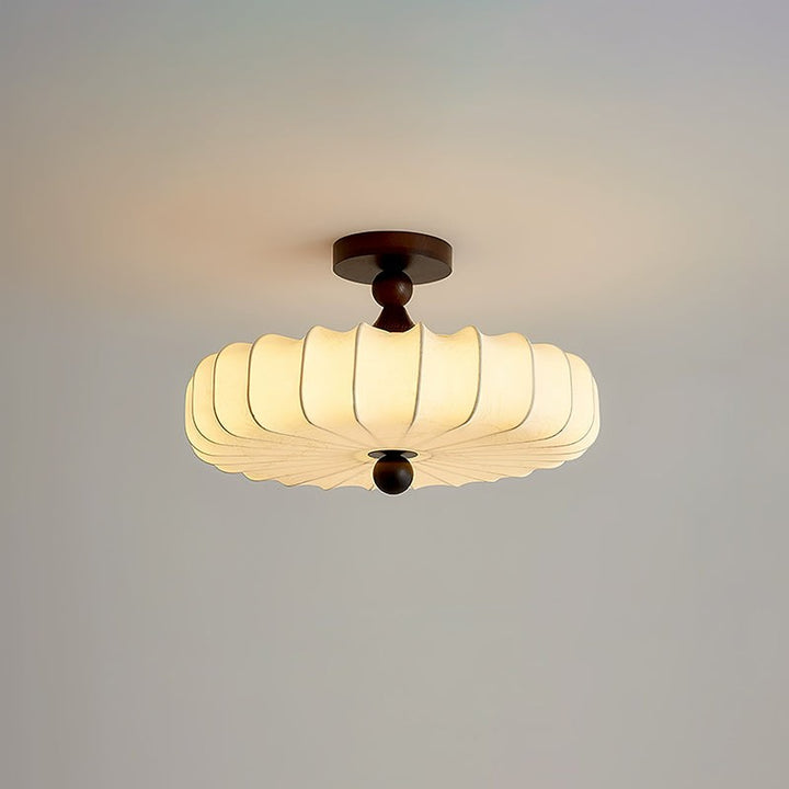 Lampa sufitowa Anela - segmentowany klosz z motywem botanicznym