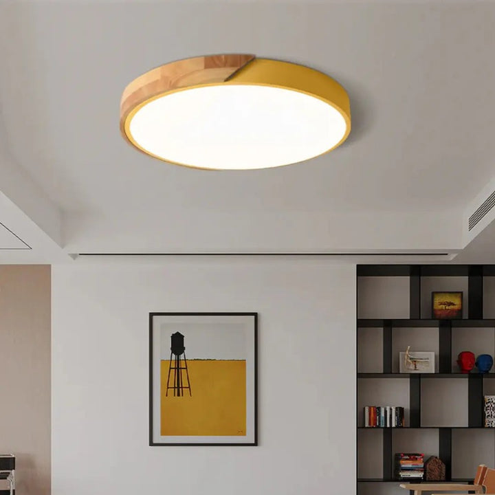 Lampa Sufitowa LED - Okrągły Kształt z Drewnianą Ramą