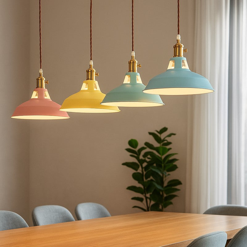 Lampa Wisząca z Abażurem w Kształcie Kopuły