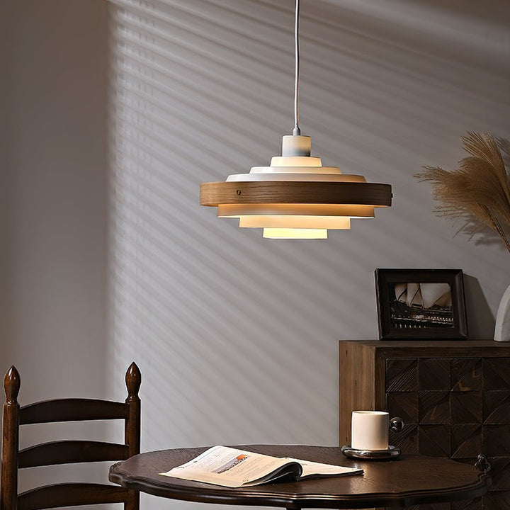 Lampa Wisząca z Poziomymi Pierścieniami - Nowoczesna