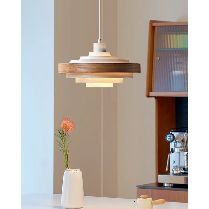 Lampa Wisząca z Poziomymi Pierścieniami - Nowoczesna