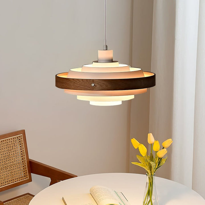 Lampa Wisząca z Poziomymi Pierścieniami - Nowoczesna