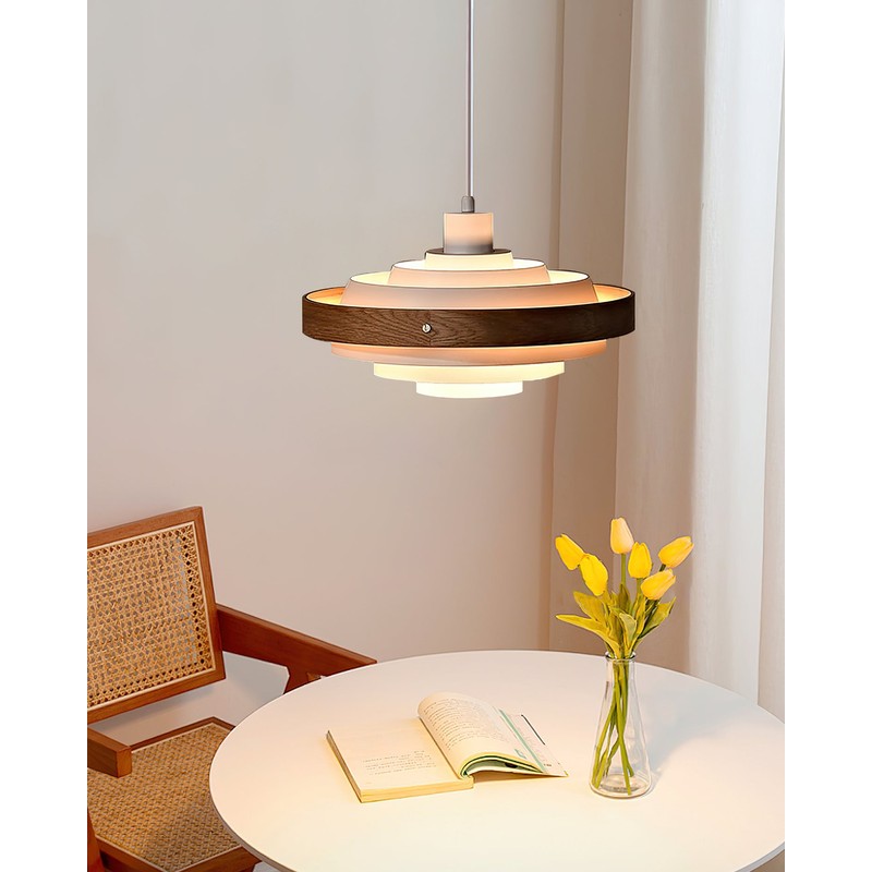 Lampa Wisząca z Poziomymi Pierścieniami - Nowoczesna