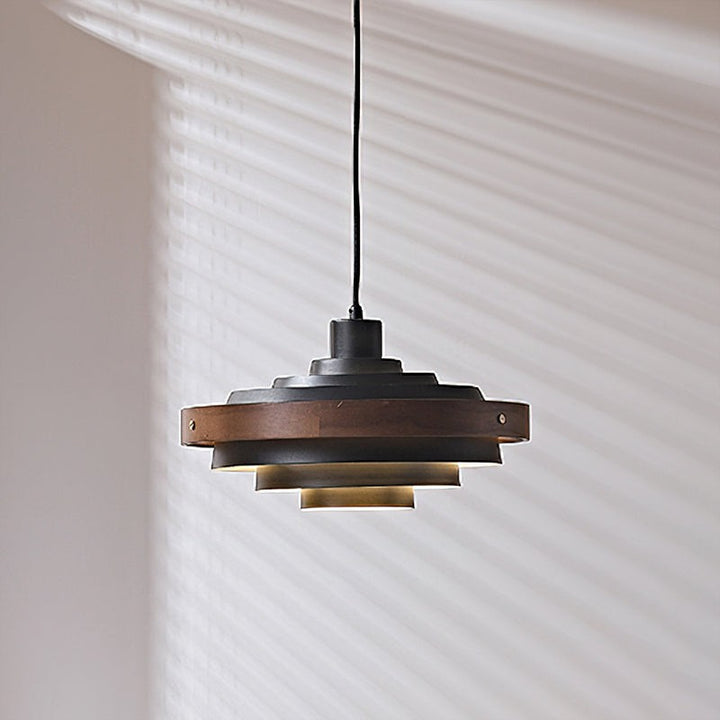 Lampa Wisząca z Poziomymi Pierścieniami - Nowoczesna