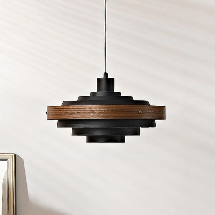 Lampa Wisząca z Poziomymi Pierścieniami - Nowoczesna