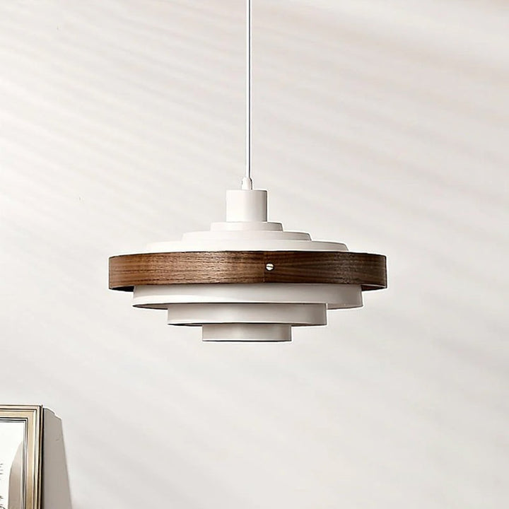 Lampa Wisząca z Poziomymi Pierścieniami - Nowoczesna