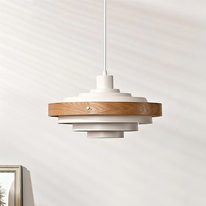 Lampa Wisząca z Poziomymi Pierścieniami - Nowoczesna