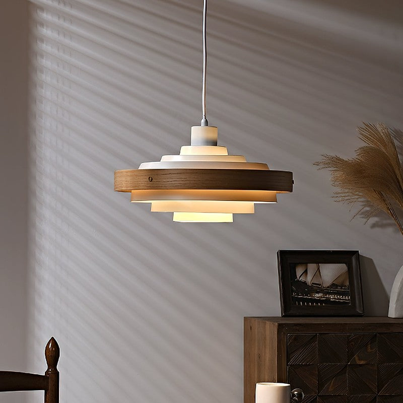 Lampa Wisząca z Poziomymi Pierścieniami - Nowoczesna