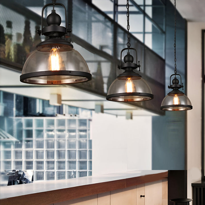 Lampa wisząca industrialna - szklany klosz w kształcie misy, czarna żelazna rama, gwint E27