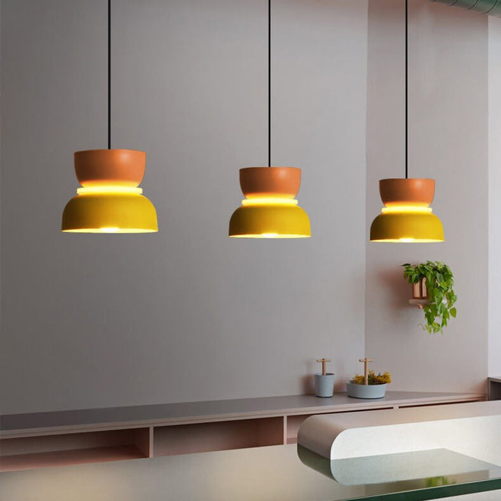 Wisząca lampa sufitowa - Skandynawski z dwukolorowym abażurem