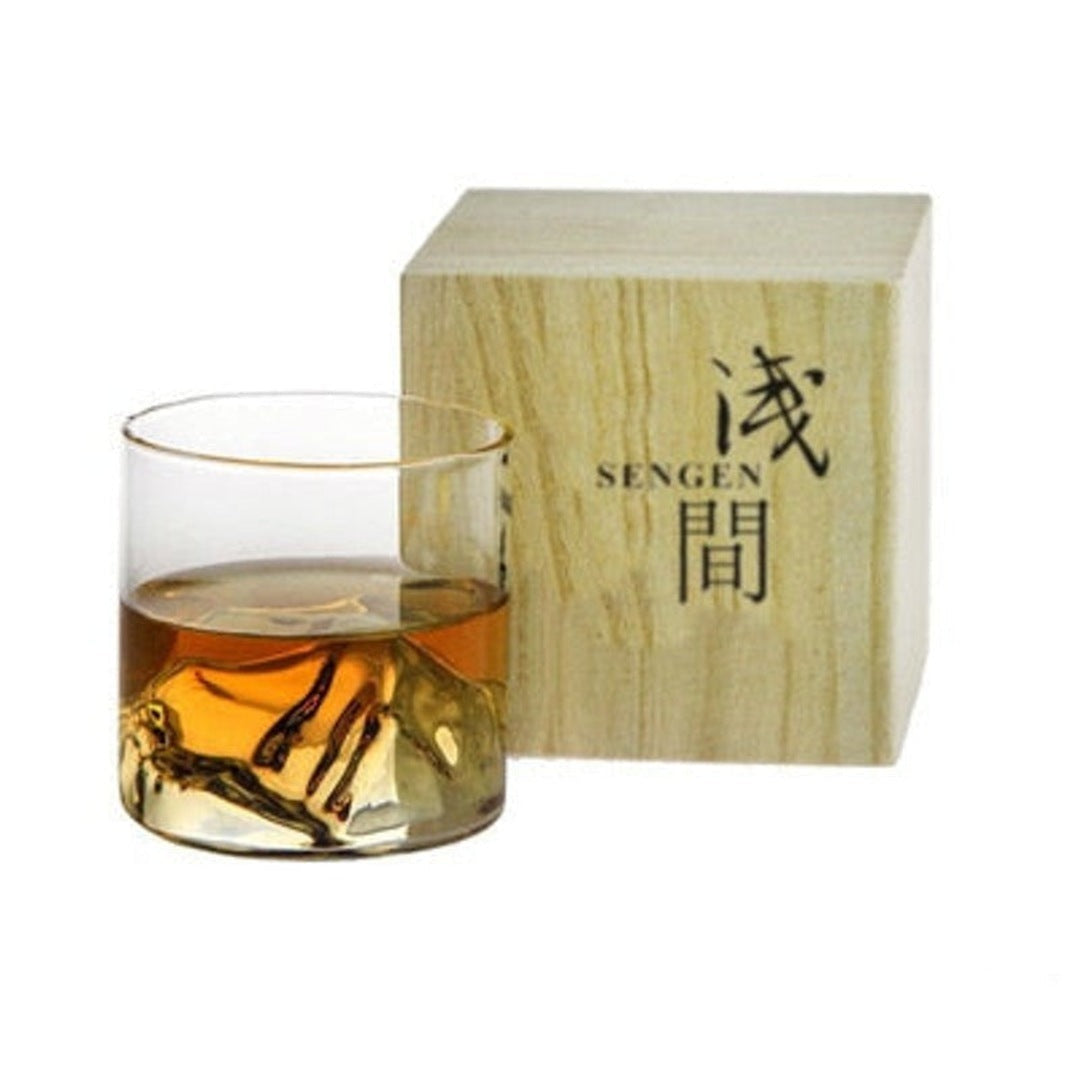Zestaw prezentowy - kieliszek do whisky z reliefem górskim